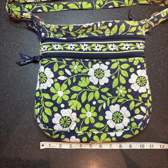Vera Bradley floral crossbody bag - Picture 4 of 9